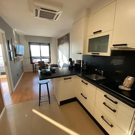 Apartment Con Vistas En By Rsh *